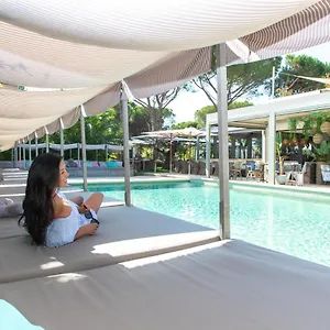 https://font-mourier-hotel.fr-provencehotel.com